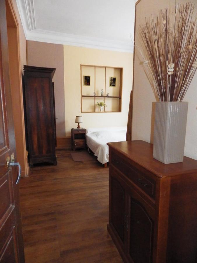 Bed and Breakfast Domaine Des Roses Vaudelnay Exterior foto